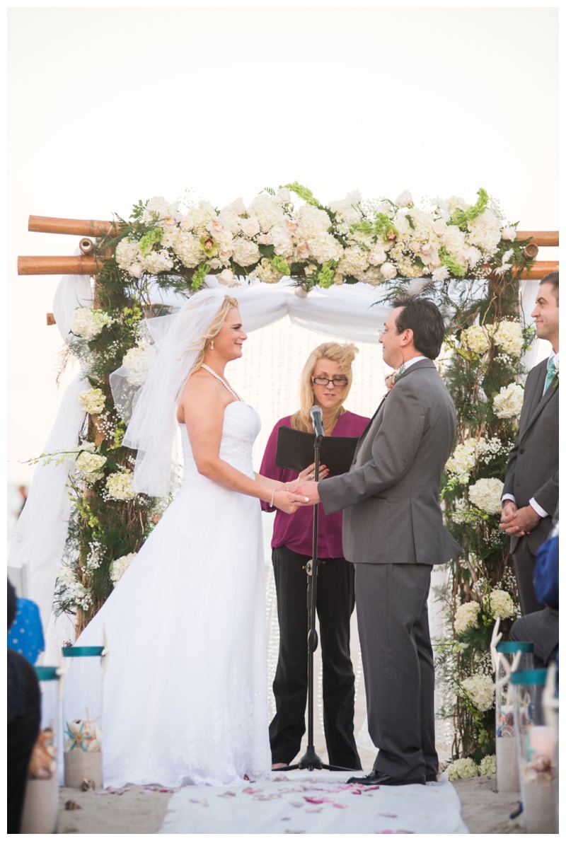 West Palm beach, FL Hilton Singer Island Oceanfront/Palm Beaches Resort Wedding Session Organic Moments Photography