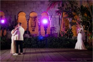 Choosing A Wedding Photographer Organic Moments Photography